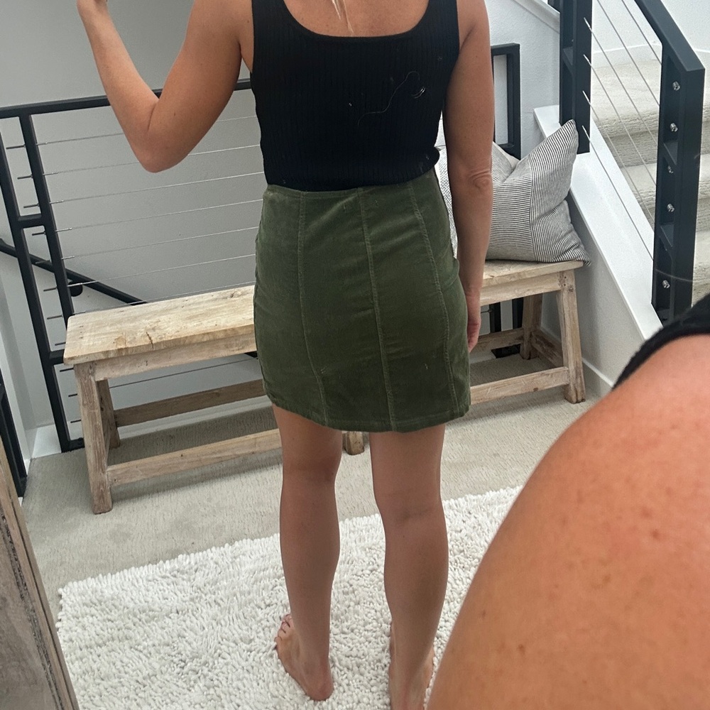 Emory Park Olive Green Corduroy Mini Skirt Slit Fall Casual Chic | NWT Size M - Picture 6 of 11